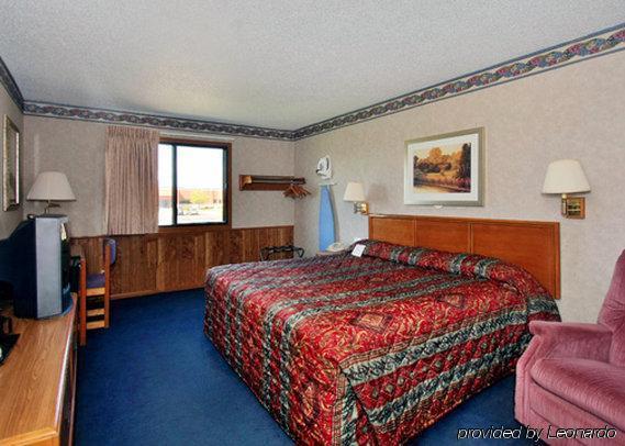 Econo Lodge Inn & Suites Dubuque Bilik gambar