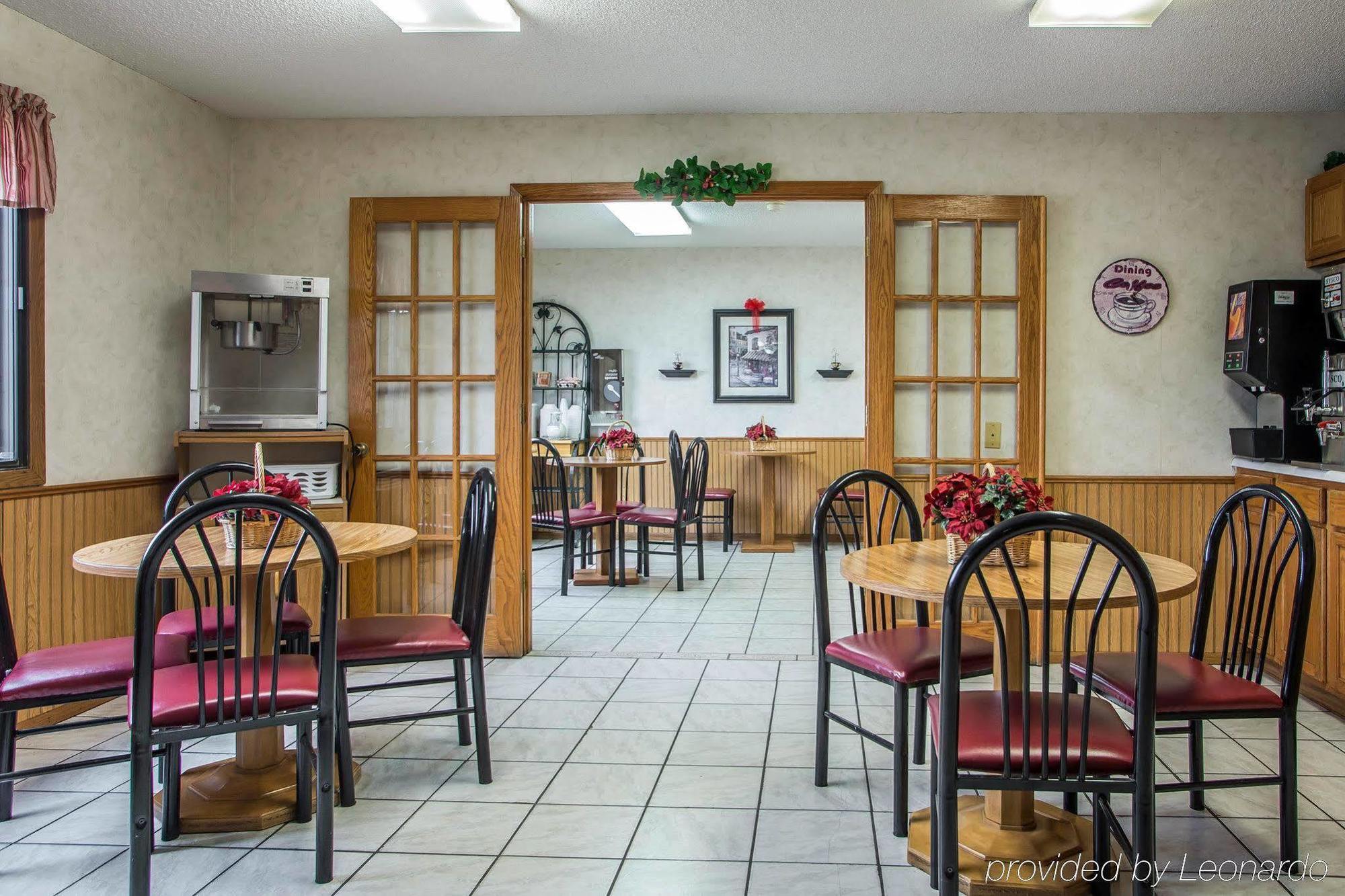 Econo Lodge Inn & Suites Dubuque Luaran gambar