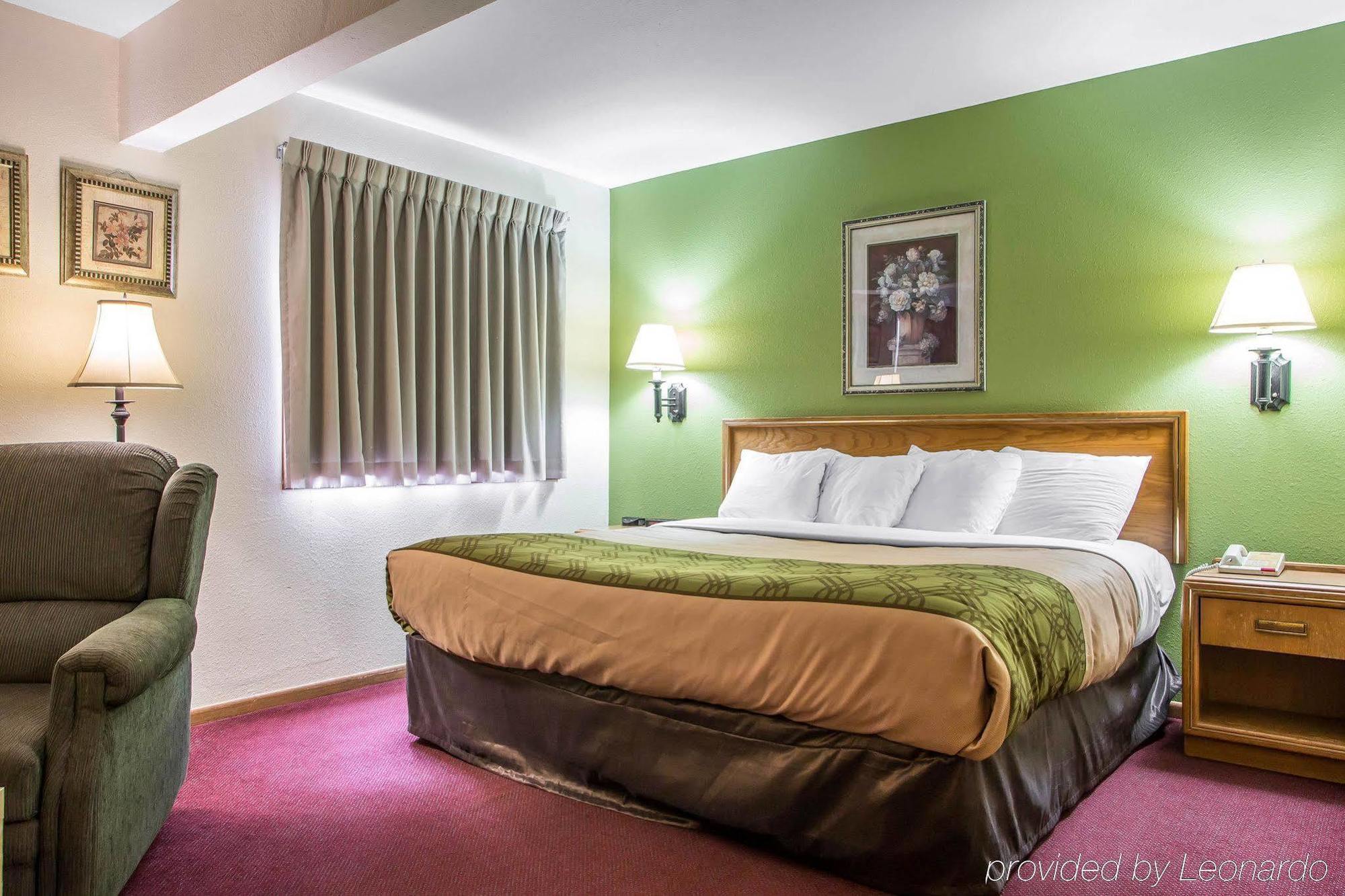 Econo Lodge Inn & Suites Dubuque Luaran gambar
