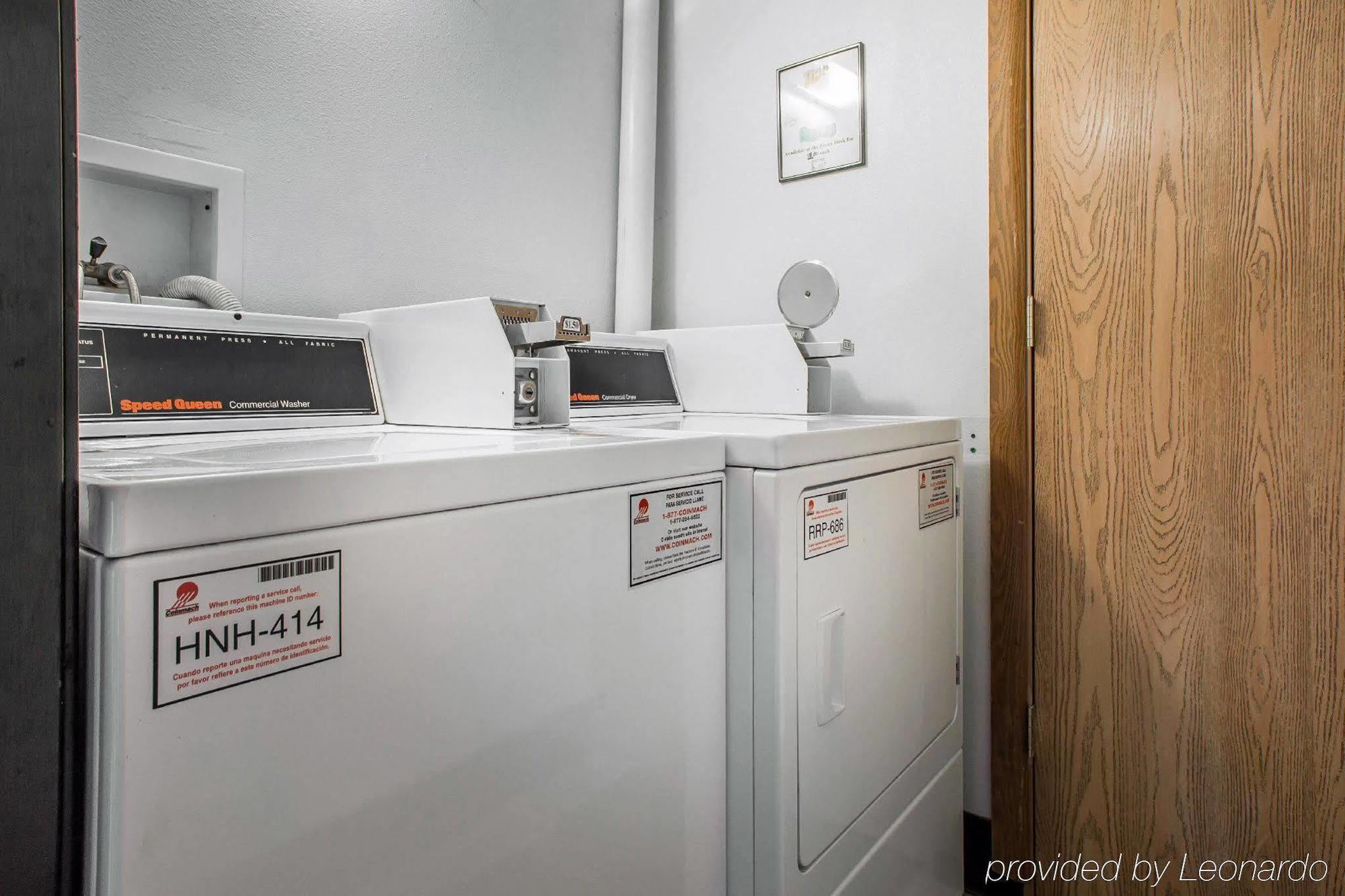 Econo Lodge Inn & Suites Dubuque Luaran gambar
